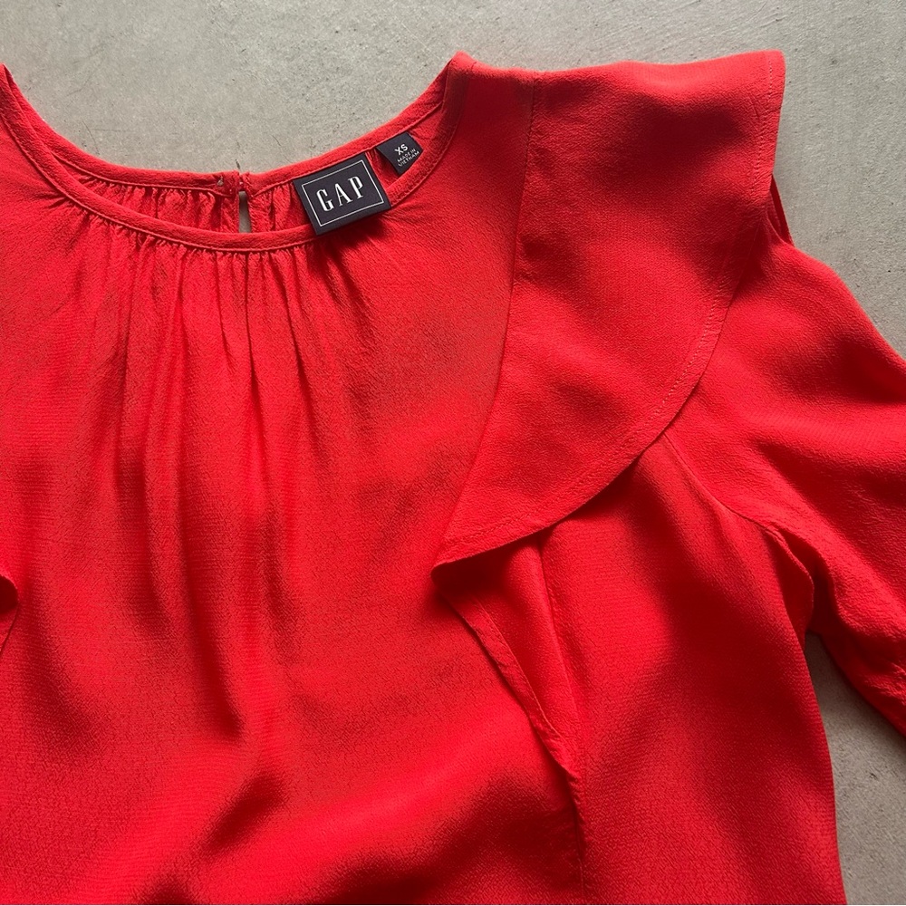 Gap Red Ruffle Top - Picture 3 of 6